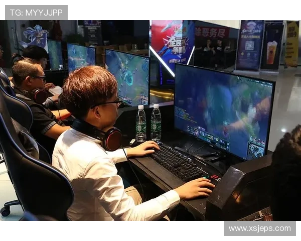 对话杨军：回顾英雄联盟职业生涯的辉煌与挑战